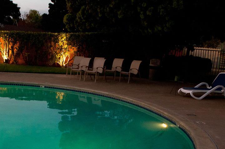 אלאמדה Coral Reef Inn & Condo Suites מראה חיצוני תמונה